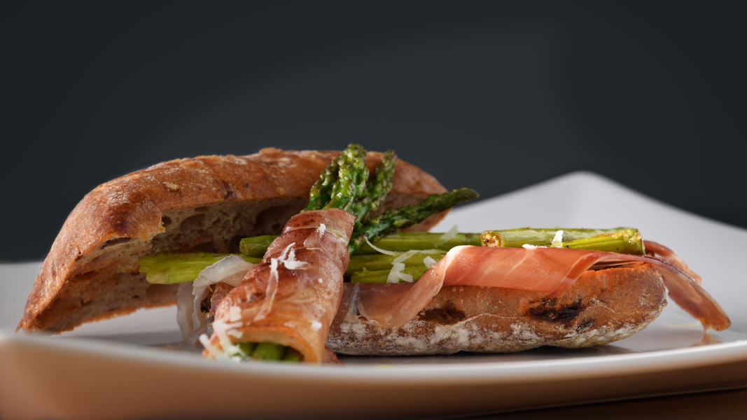 Bocatita de Trigueros con Jamón